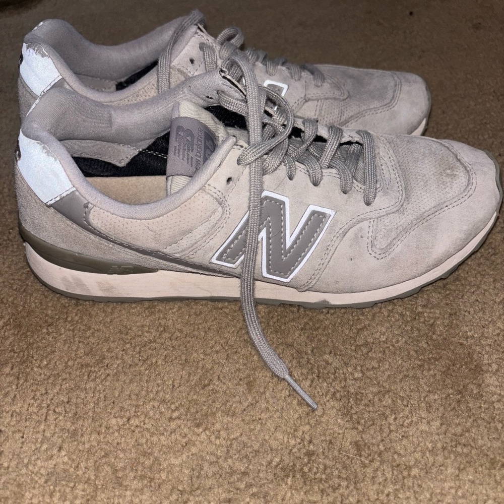 New Balance Men's Gray Sneakers size 7.5